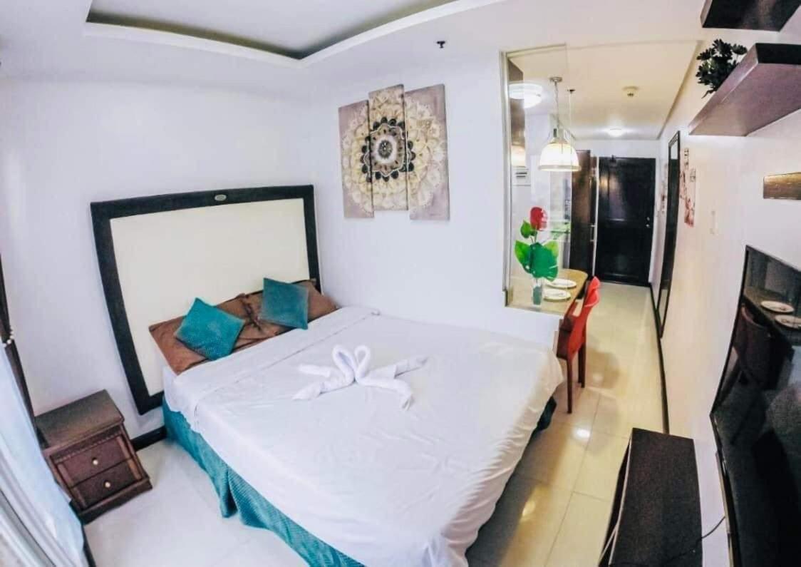 Birch Tower Malate Suites Manila Zewnętrze zdjęcie