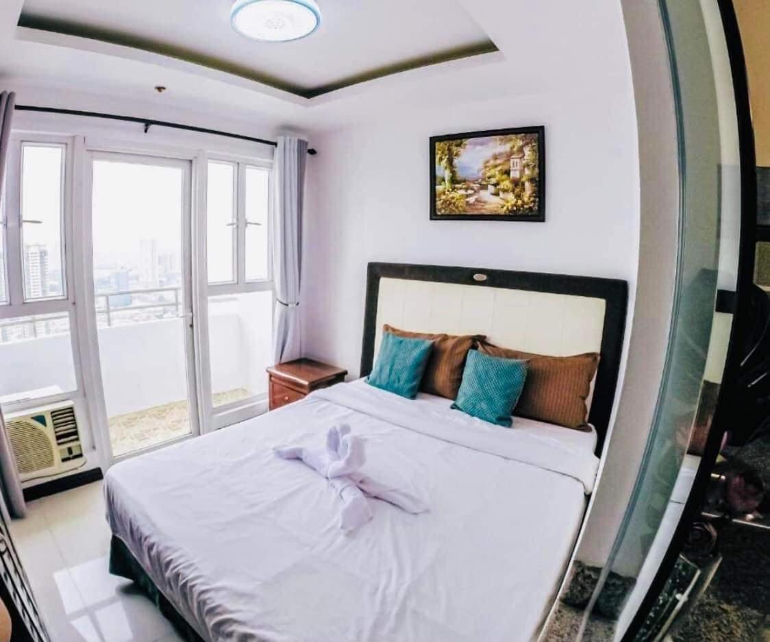 Birch Tower Malate Suites Manila Zewnętrze zdjęcie